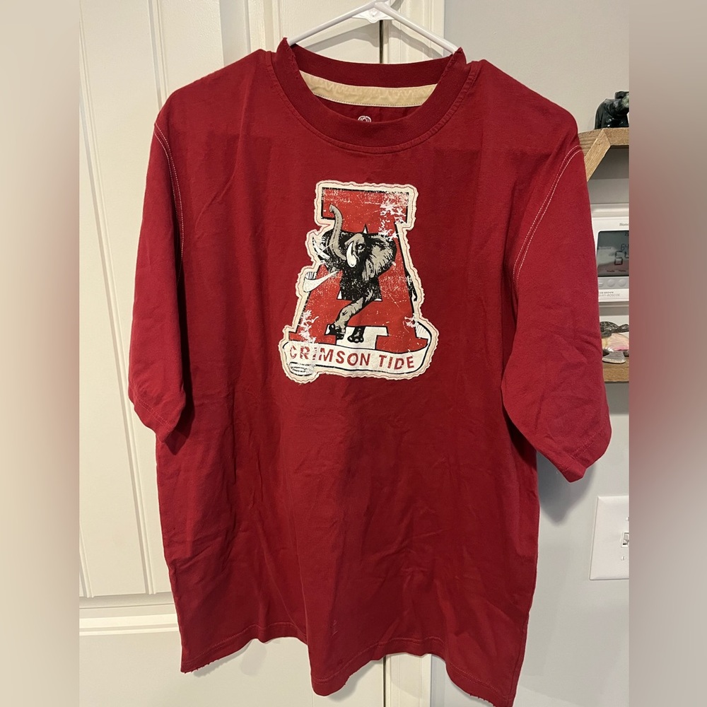 Vintage Men’s University of Alabama t-shirt. Size M